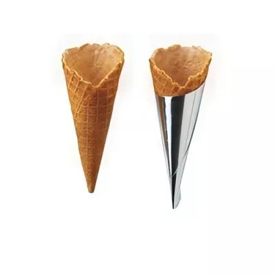 Savoury tomato cone