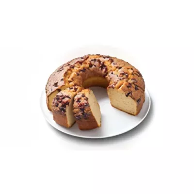 Yogurt and Berries Ciambellone