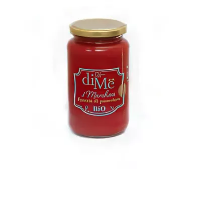 Organic tomato passata